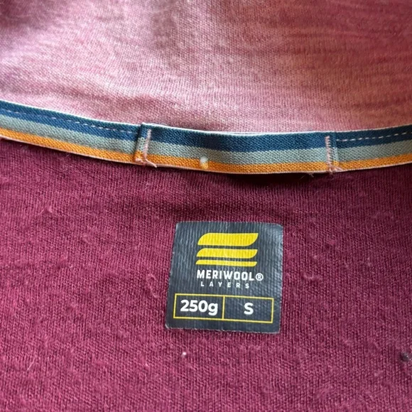 Meriwool - Layers 250g Wool Half-Zip Longsleeve Top - SMALL - Picture 4 of 6